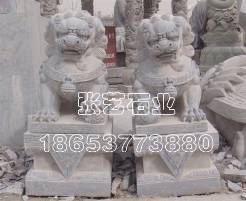 石雕石獅