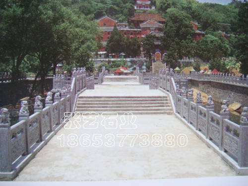 欄板護(hù)欄