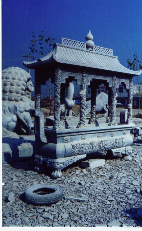石雕墓碑