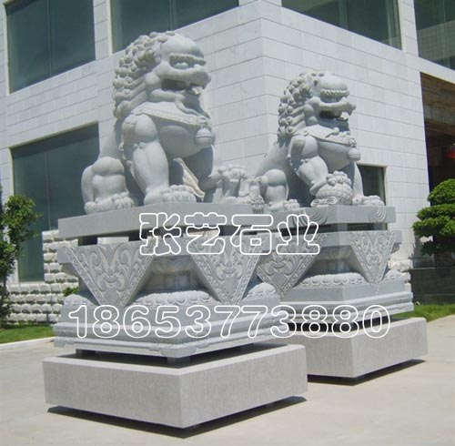 石雕石獅子