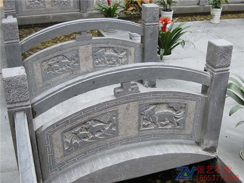 景區(qū)石橋欄桿安裝
