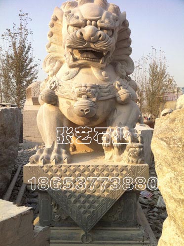 石雕石獅子