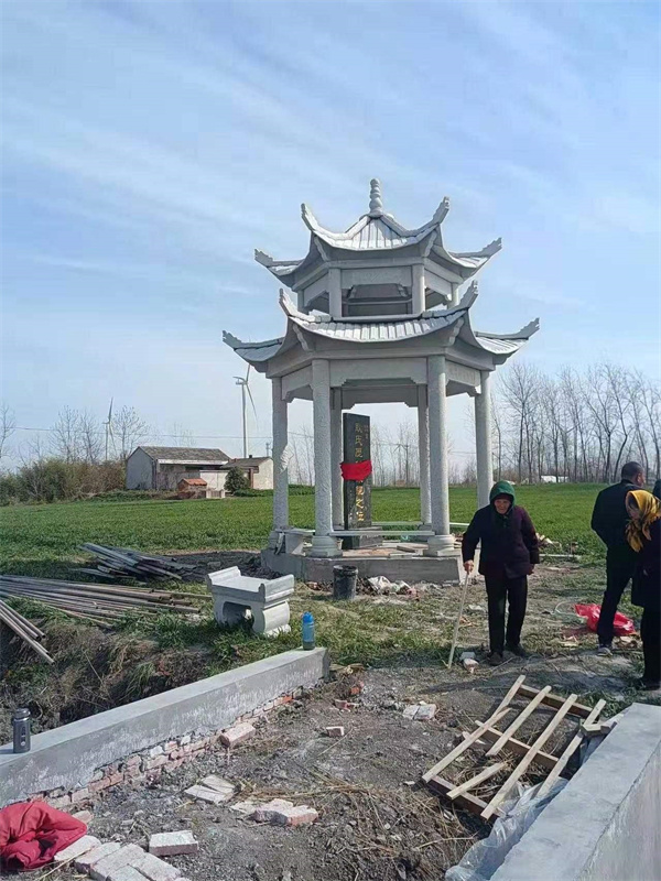 石雕涼亭