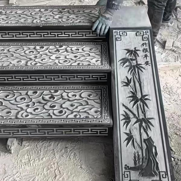 庭院青石臺(tái)階